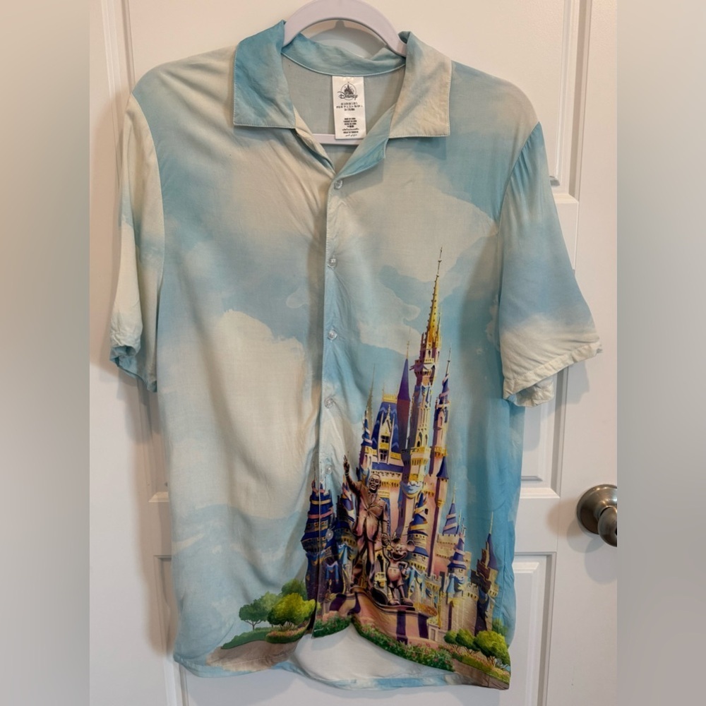 2021 Walt Disney World 50th Anniversary Castle Collection Camp Shirt Adult Small